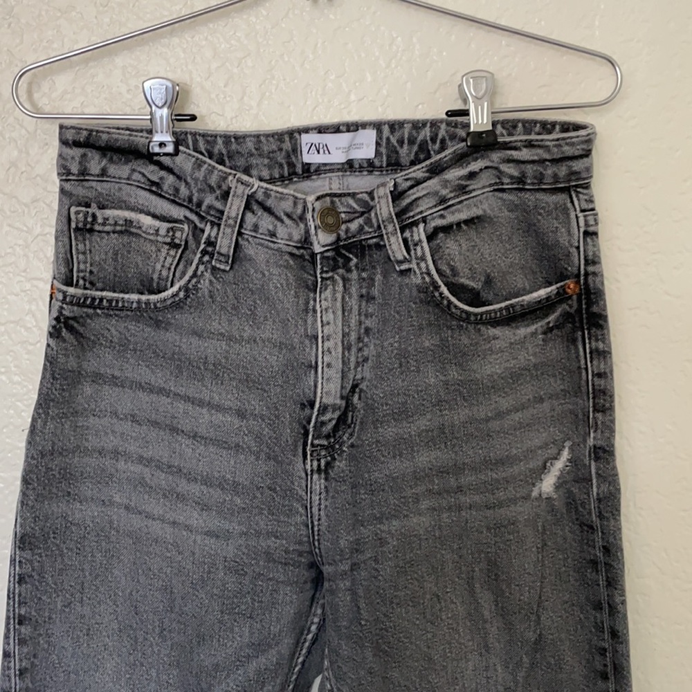 Zara Slim Straight High Rise Ripped Jeans - Picture 4 of 8
